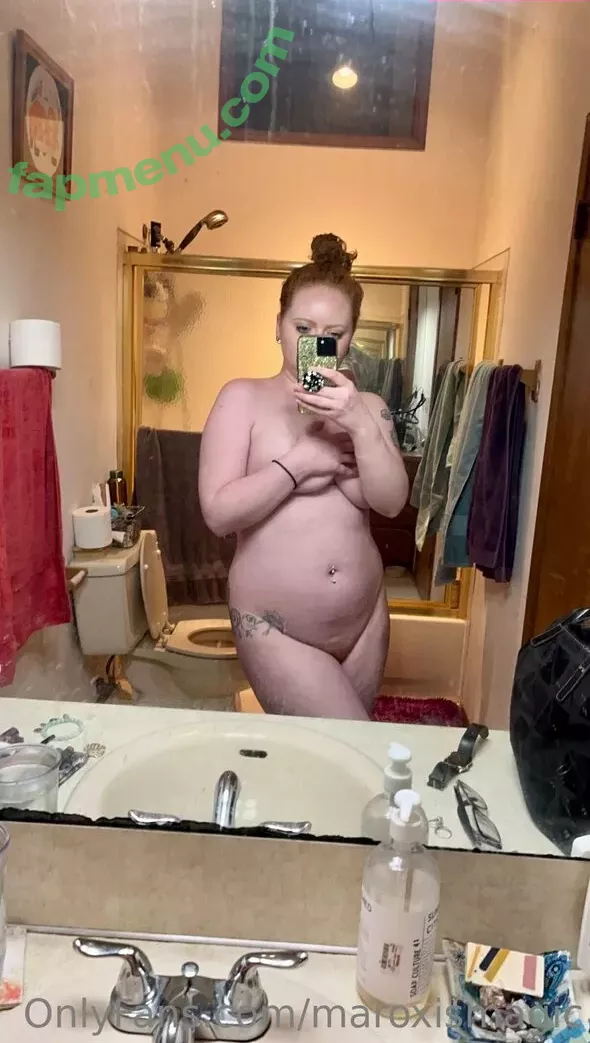 maroxismagic nude photo #0005 (Ruby red)