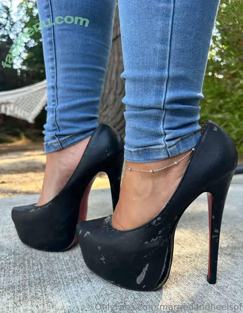 marriedandheelsof nude photo #0292 (marriedandheels)