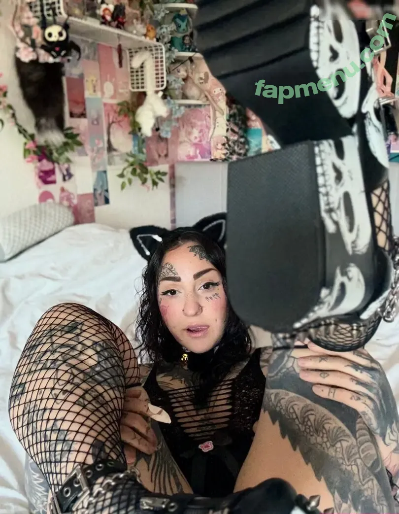 Marry Boeh nude photo #0062 (Vampvirya / theblxckwolf)