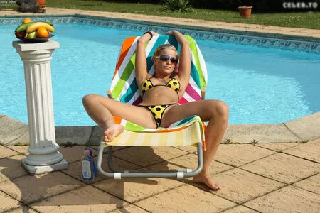 Marry Queen / Mary / Miela nude photo #0470