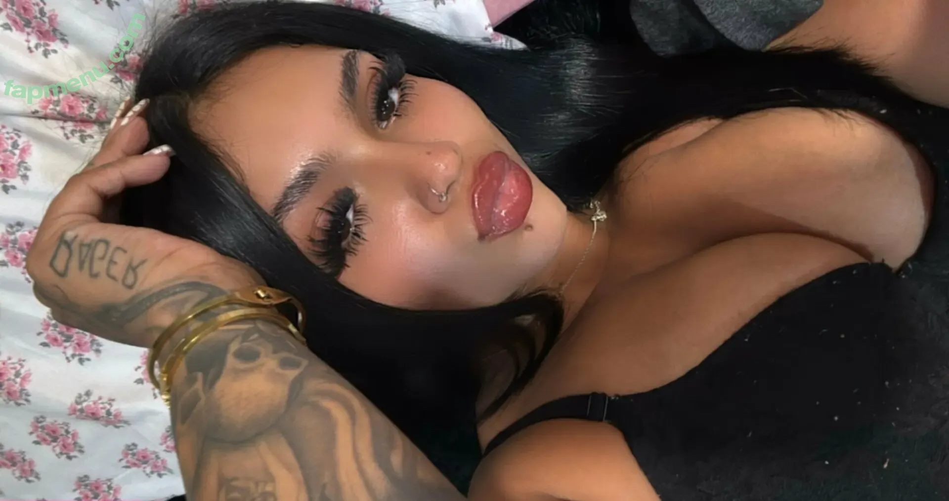 MarsTheWave nude photo #0077 (thevibeismars)
