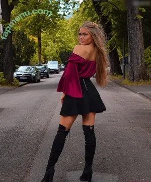  nude photo #0010