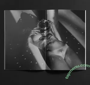 Marta Piekarz / Marta the Martian / martathemartian nude photo #0063