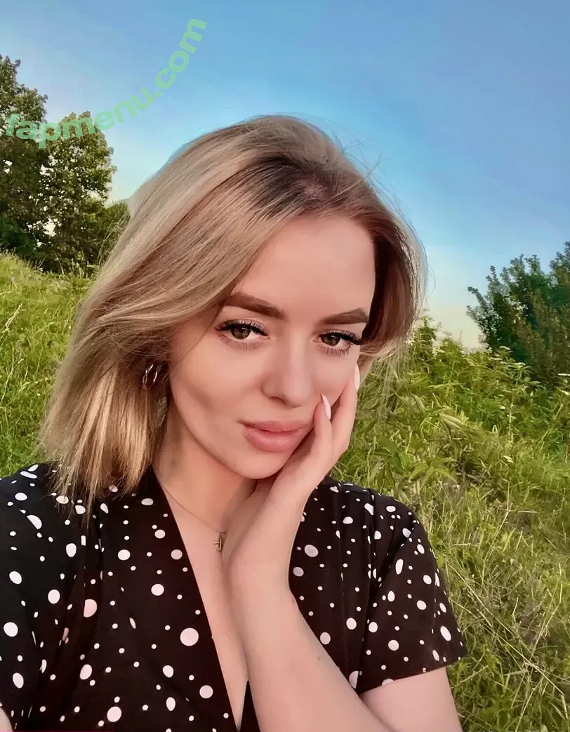 martaswarowski nude photo #0004 (martaswarowski)