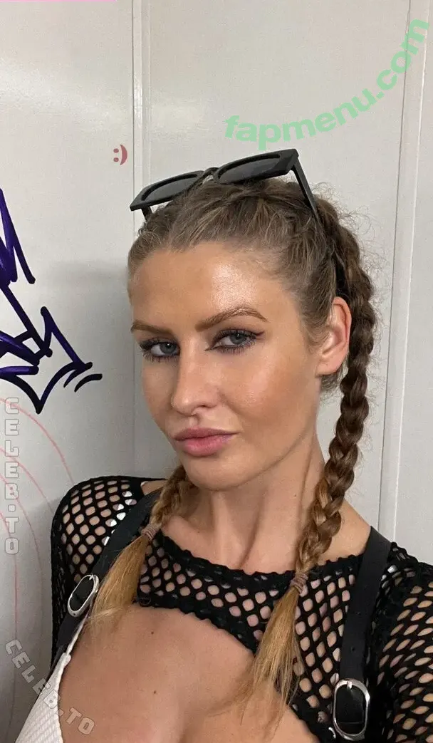 _martha_2606 nude photo #0062 (_martha_2606)