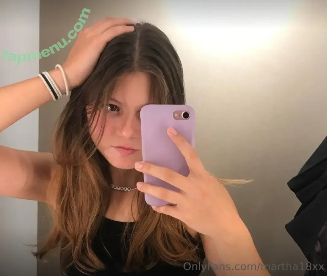martha18xx nude photo #0005 (martha18xx)