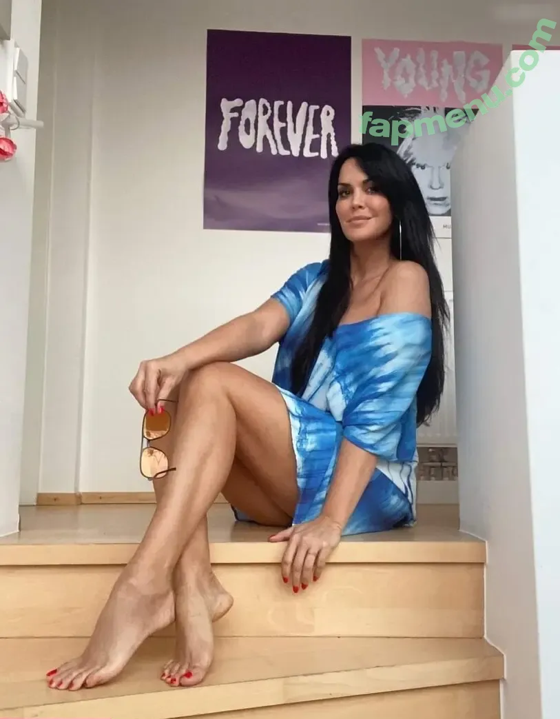 Martina Reuter nude photo #0006 (reuter_martina_official)