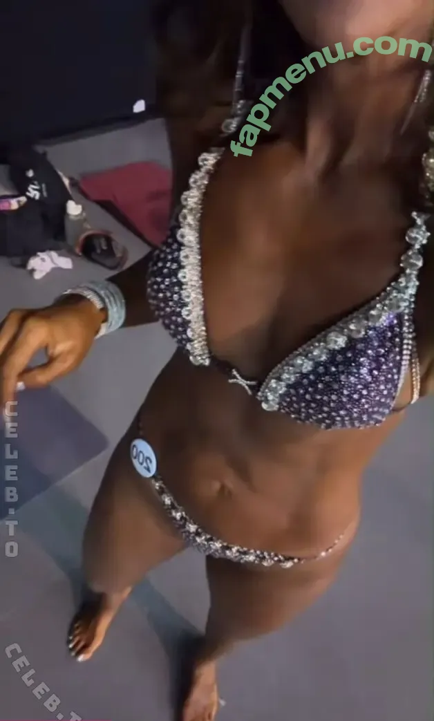 Martina Reuter nude photo #0241 (TVFashionexpertin / martinasdreamfeet / reuter_martina_official)