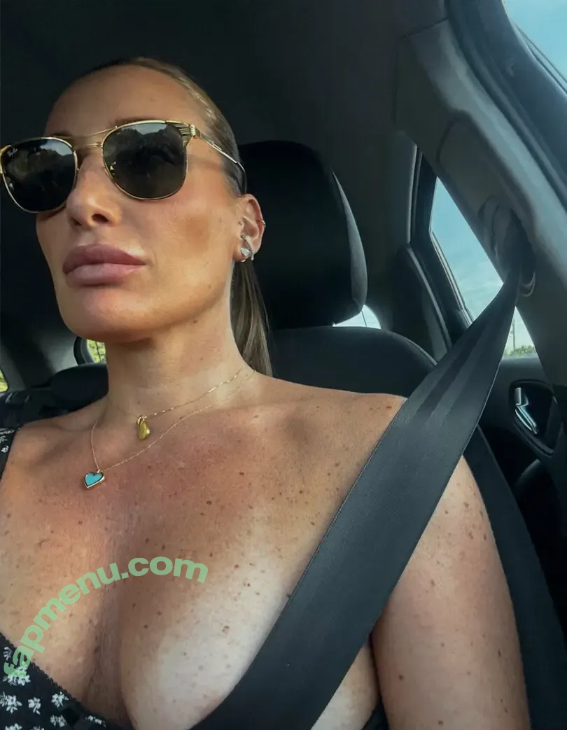 martinaferrari nude photo #0041 (martinaferrari)