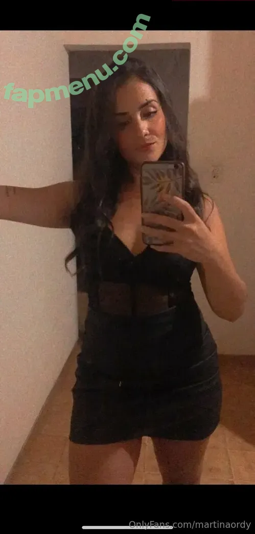 martinaordy nude photo #0010 (martigiordaa)