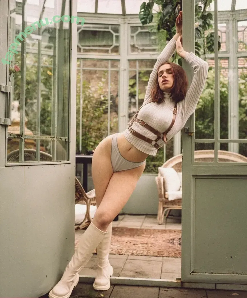 Martorana nude photo #0004 (Martorana)