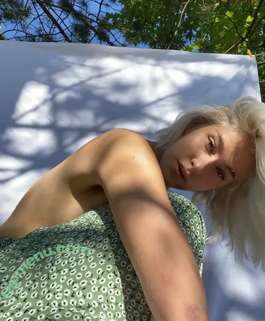 Martyniuk.mari nude photo #0005 (marino4kaa)