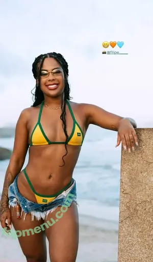 Marvvila nude photo #0204