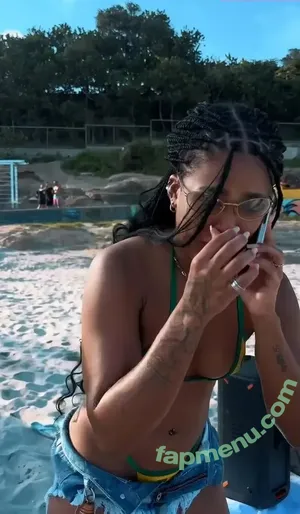 Marvvila nude photo #0209