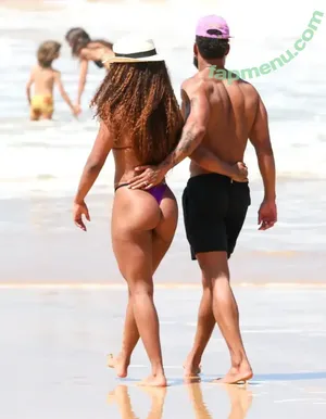 Marvvila nude photo #0216