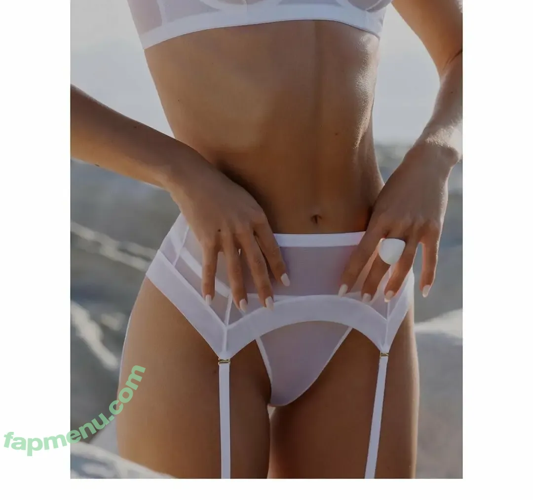 Mary Braun nude photo #0136 (MariaBraun / _marybraun)