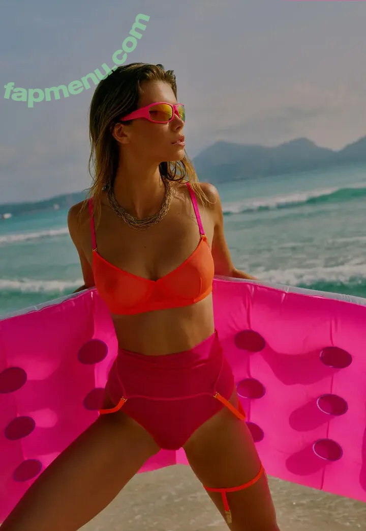 Mary Braun nude photo #0162 (MariaBraun / _marybraun)