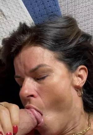 Mary Burke / maryburke / sexymilfmary / themaryburke3 nude photo #0381