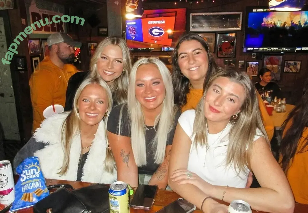 Mary Chapman Morrow nude photo #0109 (mc_morrow)