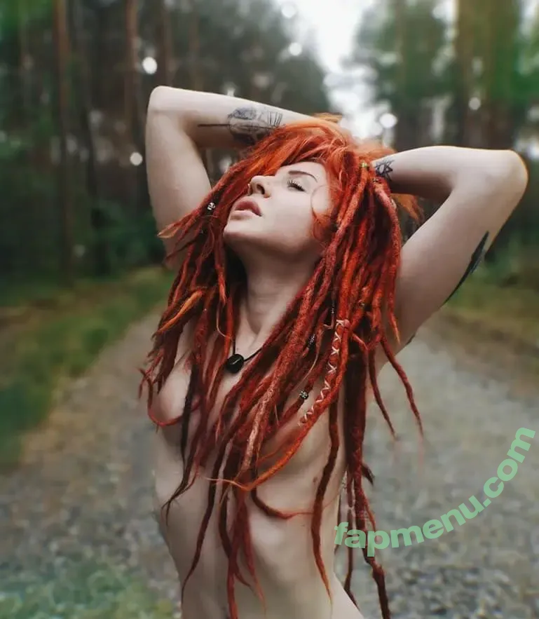 Mary Deweirdo nude photo #0030 (deweirdosity)