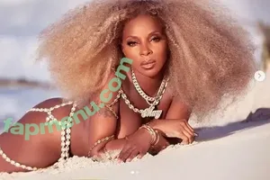 Mary J. Blige / therealmaryjblige nude photo #0009