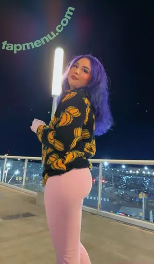 Mary Liven / maryroseliven nude photo #0107