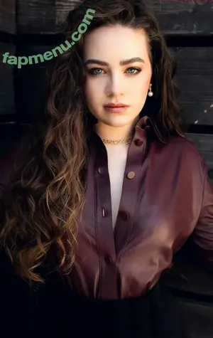 Mary Mouser / missmarymmouser nude photo #0308