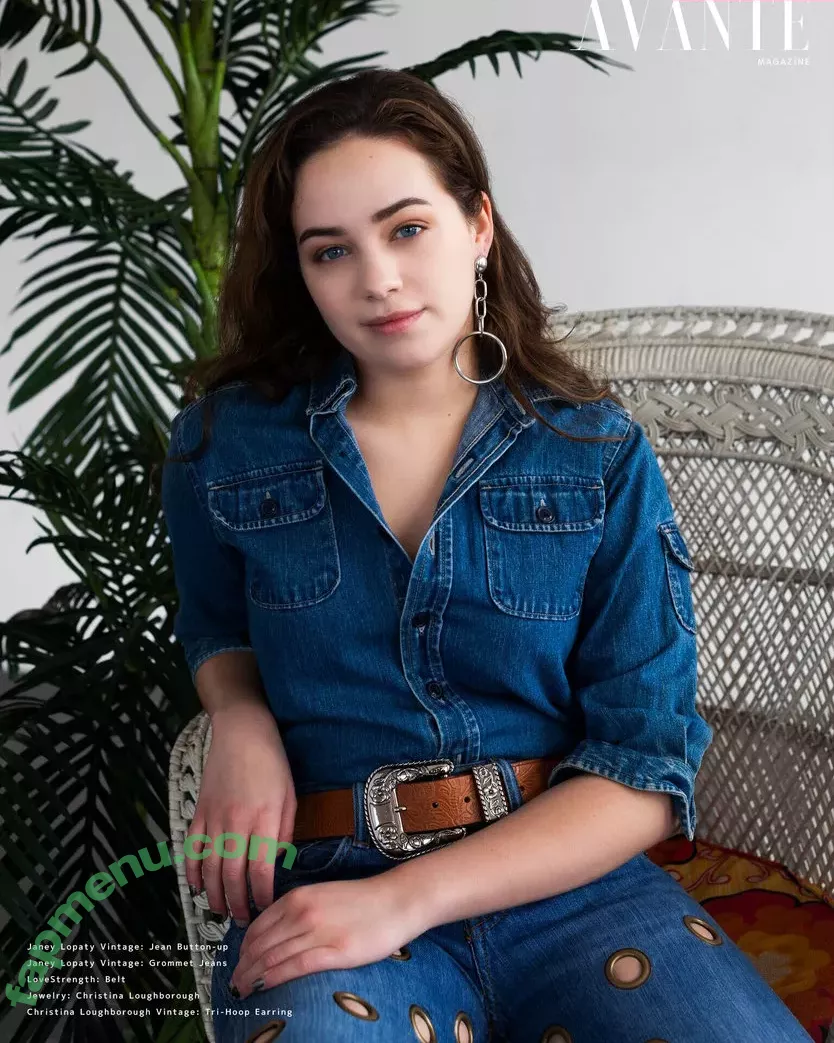 Mary Mouser nude photo #0037 (missmarymmouser)