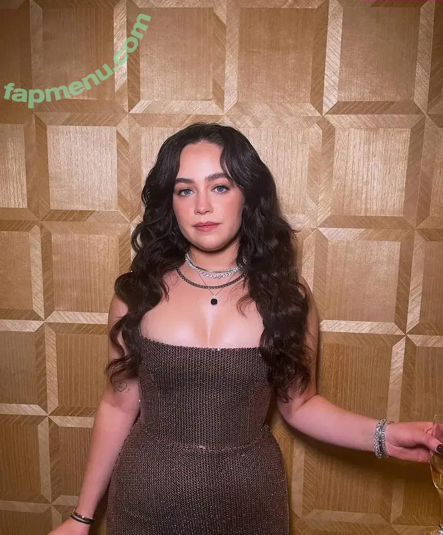 Mary Mouser nude photo #0277 (missmarymmouser)