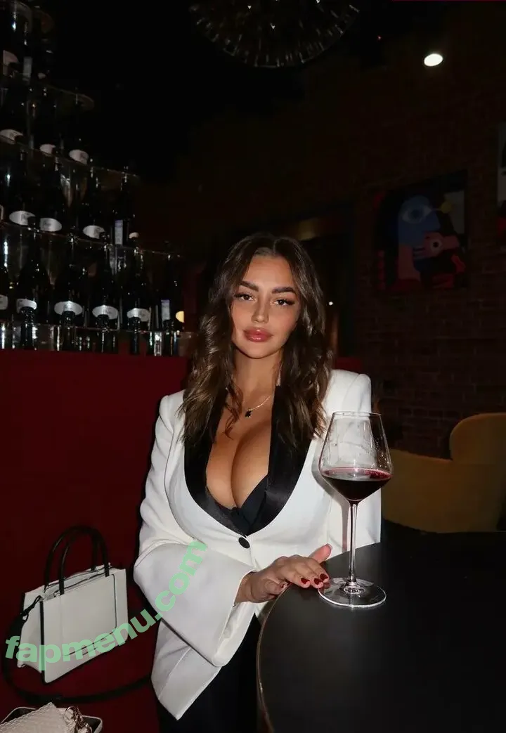 Mary Nabokova nude photo #0747 (Mary.nabokova / mary_nabokova)