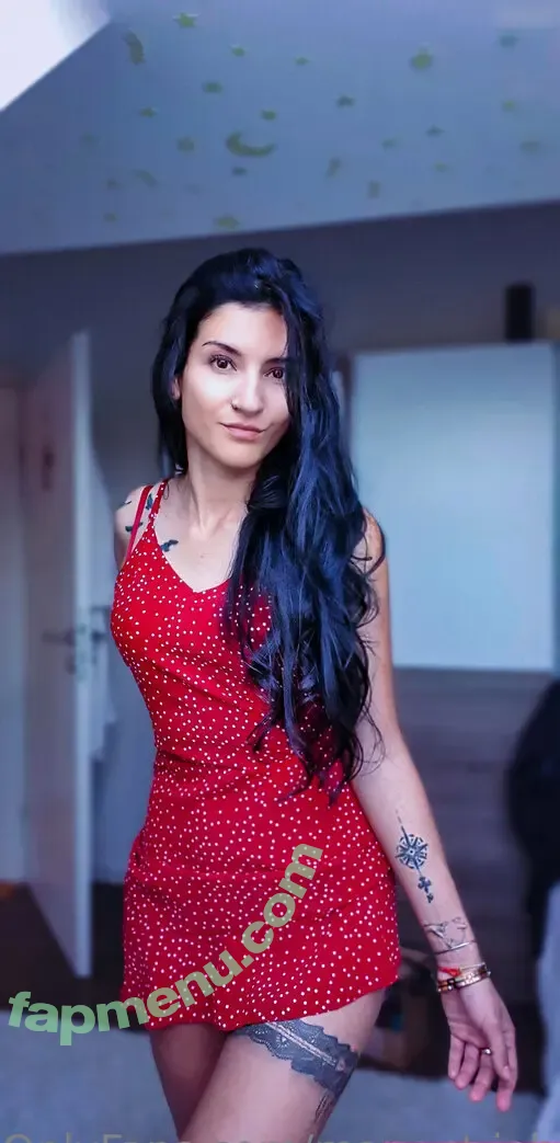 mary-st.john nude photo #0004 (marysaintjohn42)