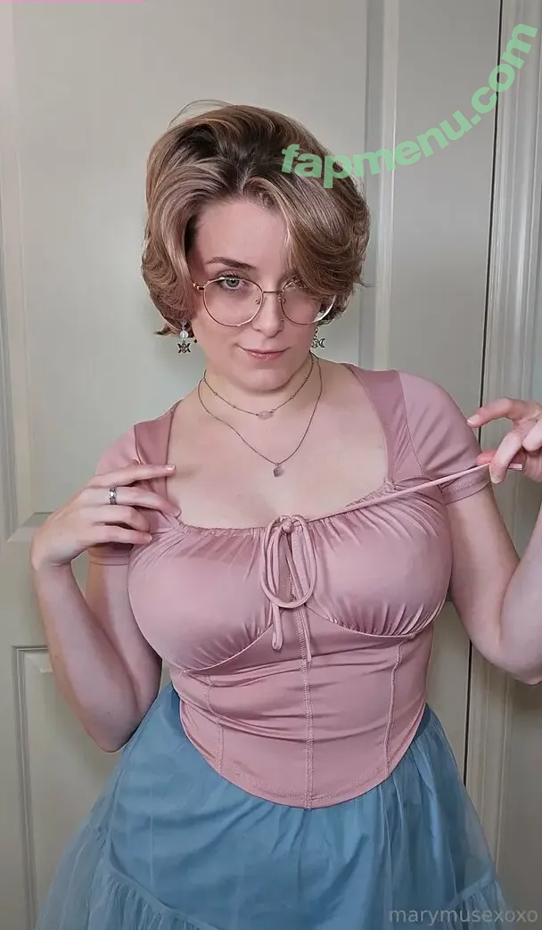 Mary Sue nude photo #0049 (makingmaryxoxo / marymusexoxo / themarysue)