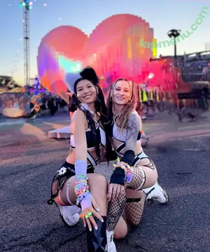 Mary Ye / wobbly.mary nude photo #0028