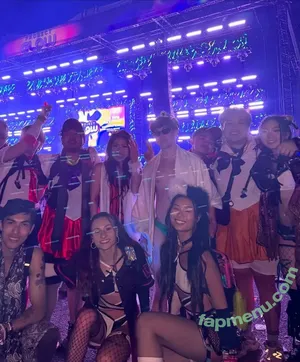 Mary Ye / wobbly.mary nude photo #0031