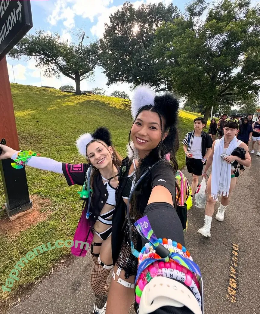 Mary Ye nude photo #0029 (wobbly.mary)