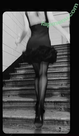 Marycam8 nude photo #0005