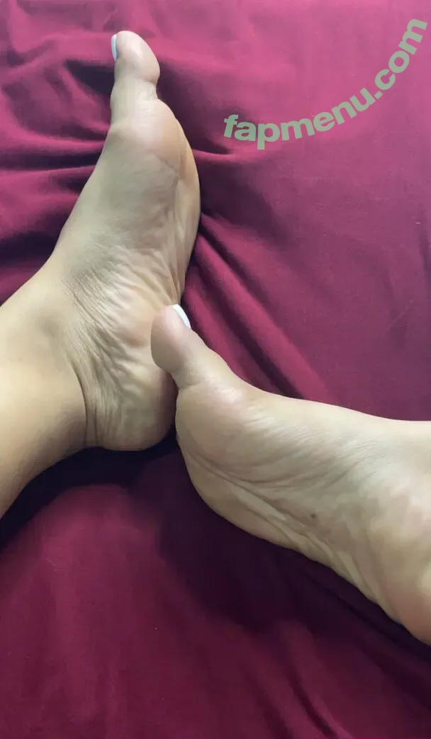 maryfeet.girl nude photo #0021 (maryfeet.girl)