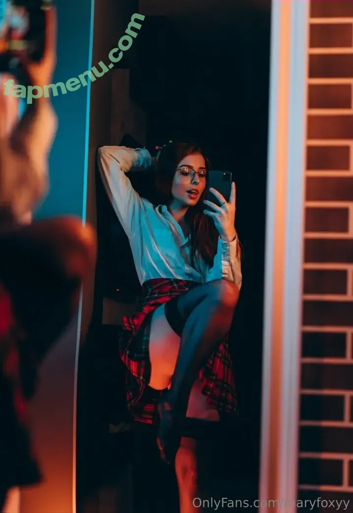 maryfoxyy nude photo #0208 (Mary Foxy redhead / kisstheredfox / maryfoxpottery)