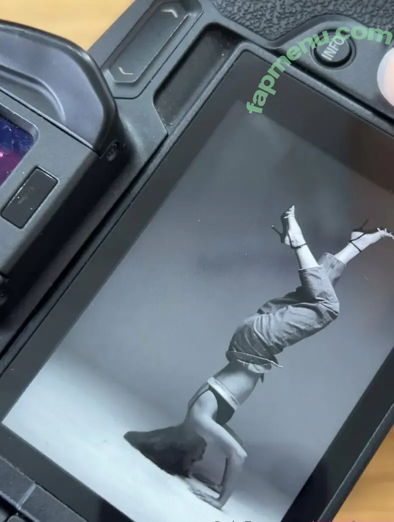 maryfoxyy nude photo #0269 (Mary Foxy redhead / kisstheredfox / maryfoxpottery)