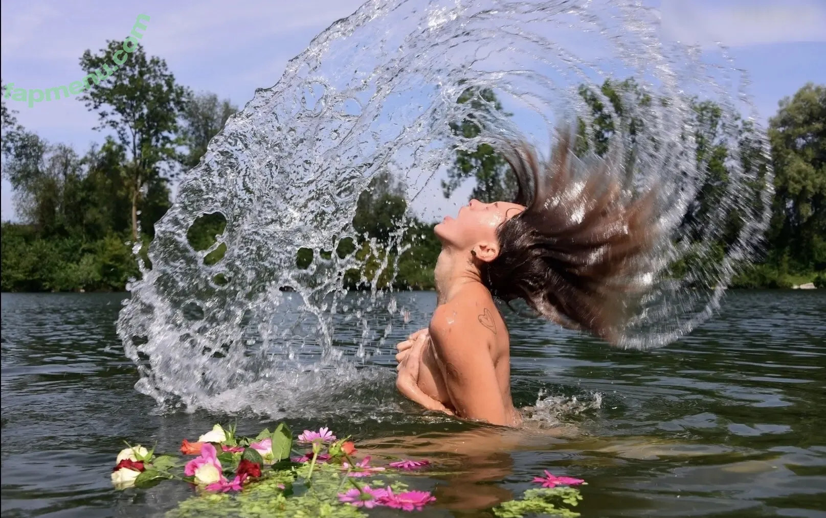 Maryloumusic3 nude photo #0021 (Maryloumusic3)