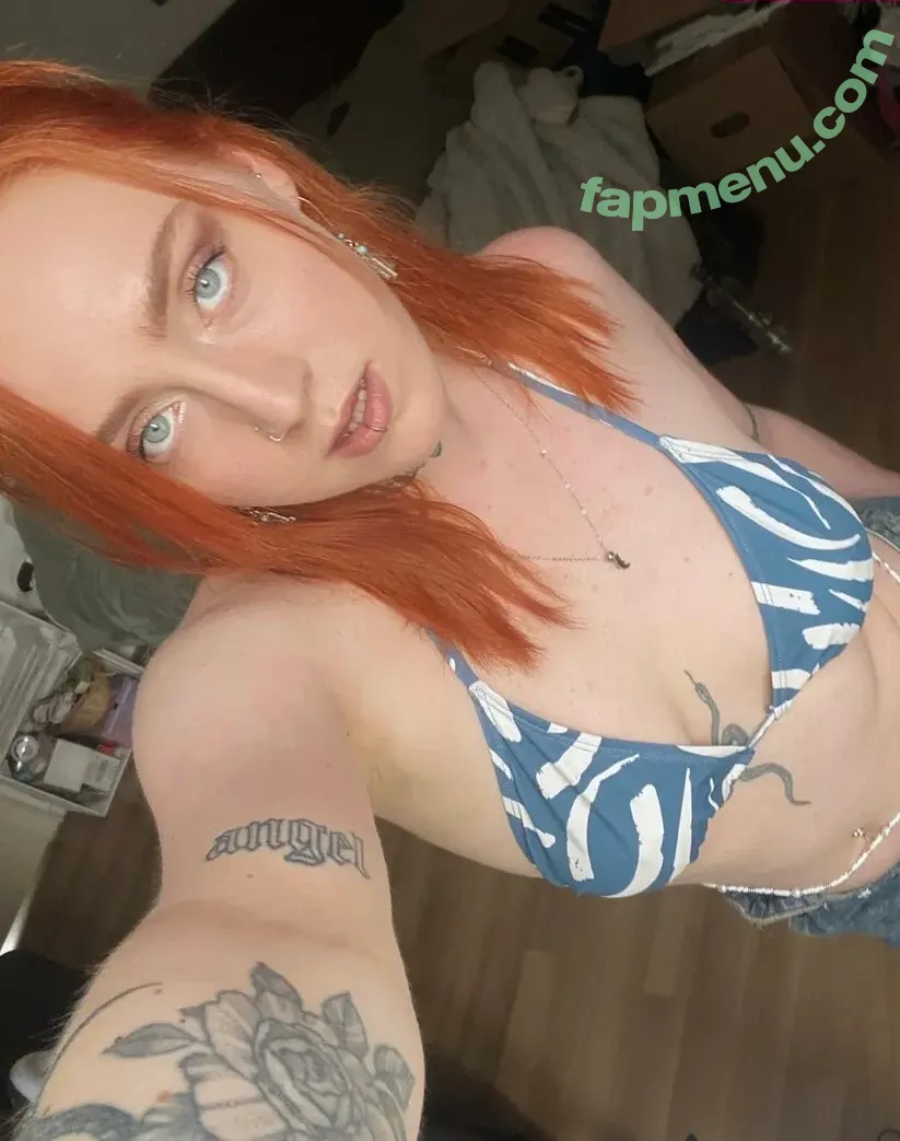 marymavenx nude photo #0021 (mary.maven)