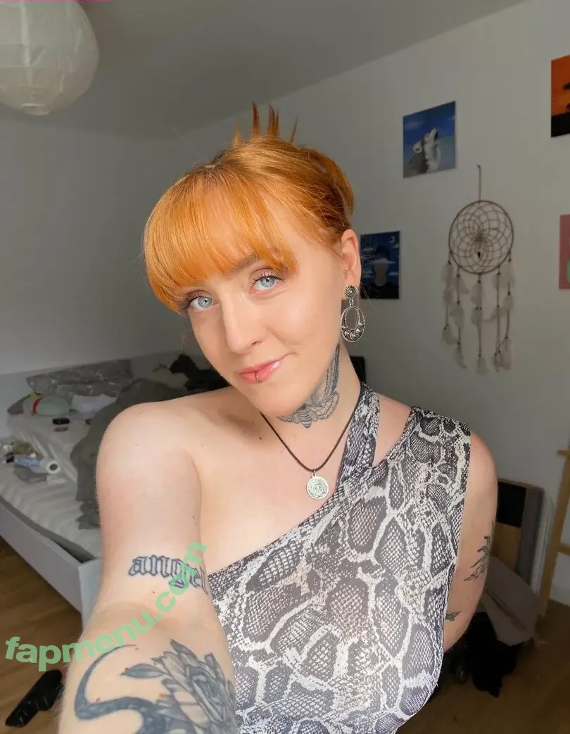marymavenx nude photo #0036 (mary.maven)