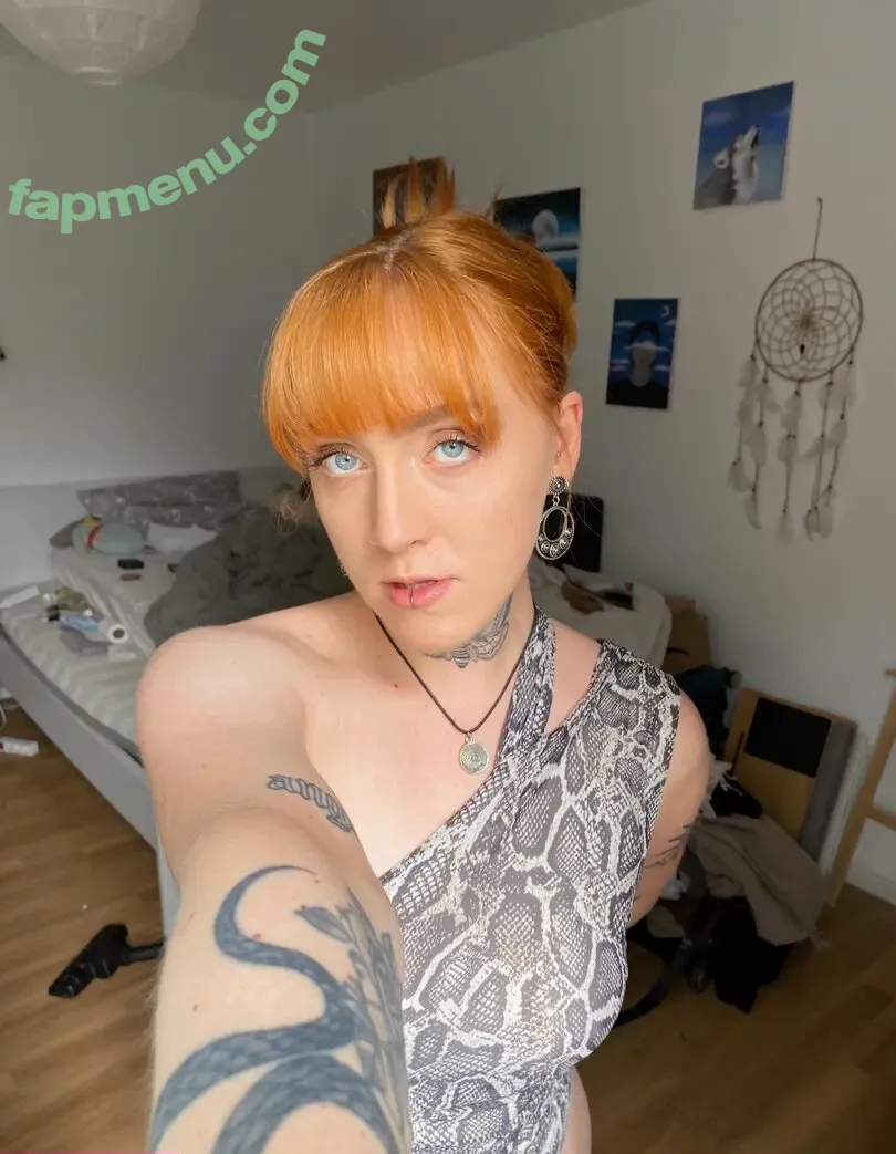 marymavenx nude photo #0037 (mary.maven)