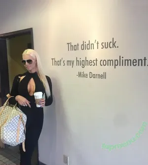 Maryse / marysemizanin nude photo #0061