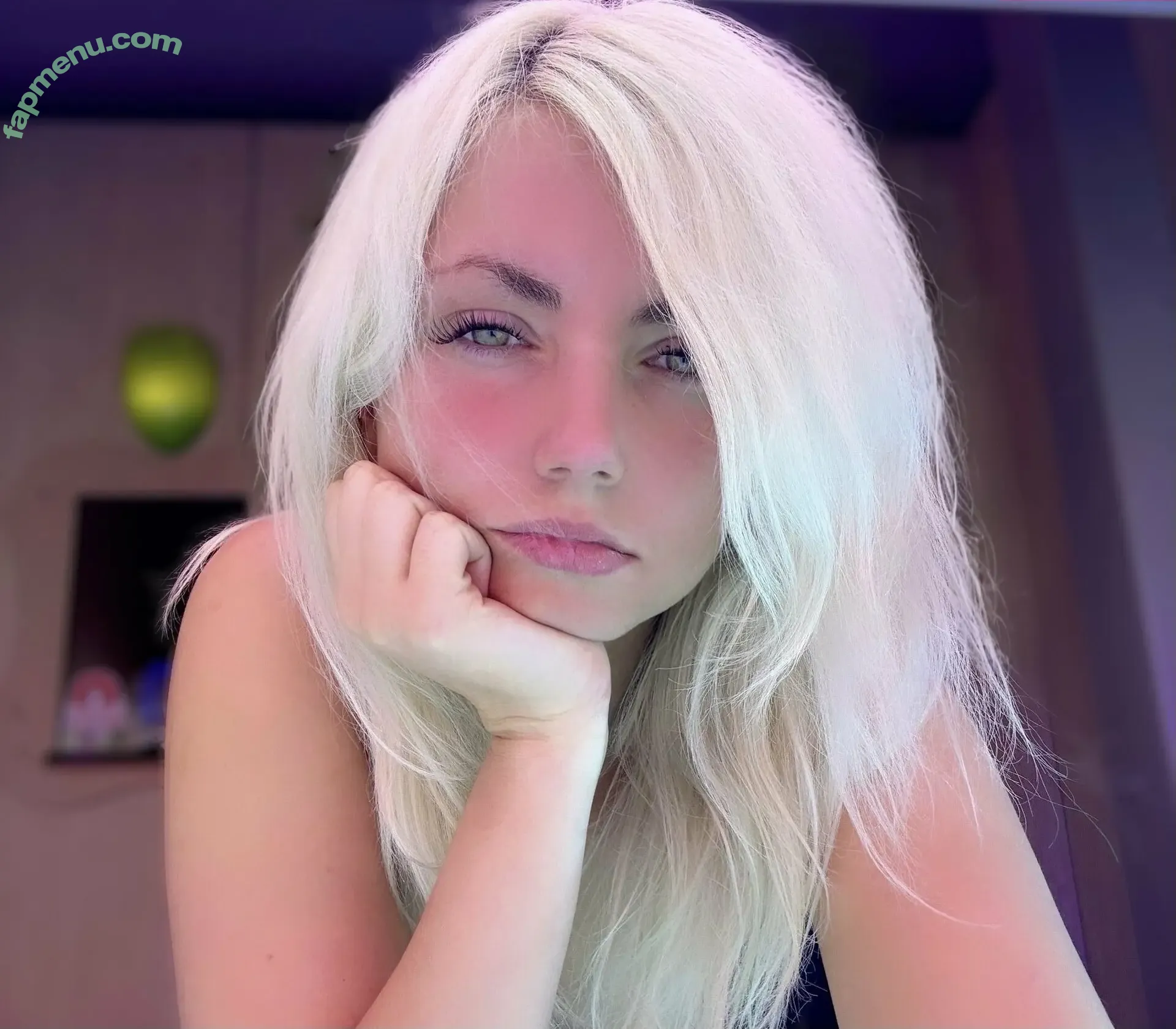 Marytilestexas nude photo #0027 (marytilestx)