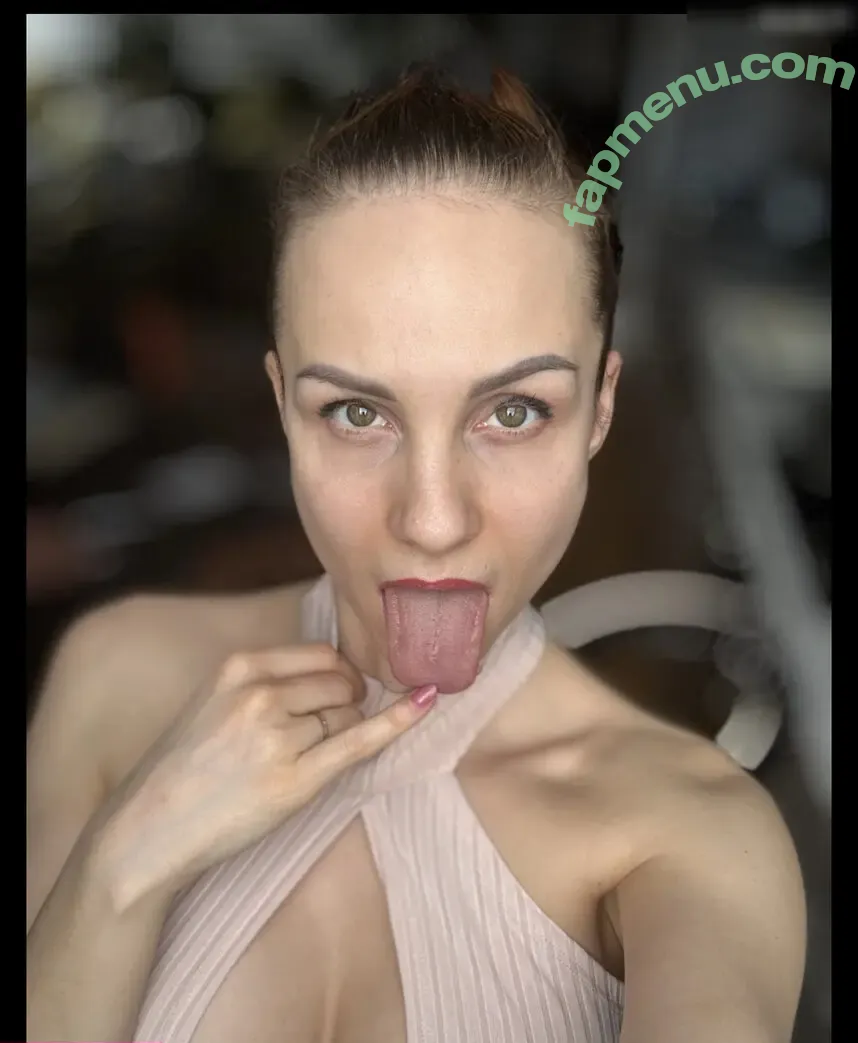 MaryWet nude photo #0012 (MaryWet)