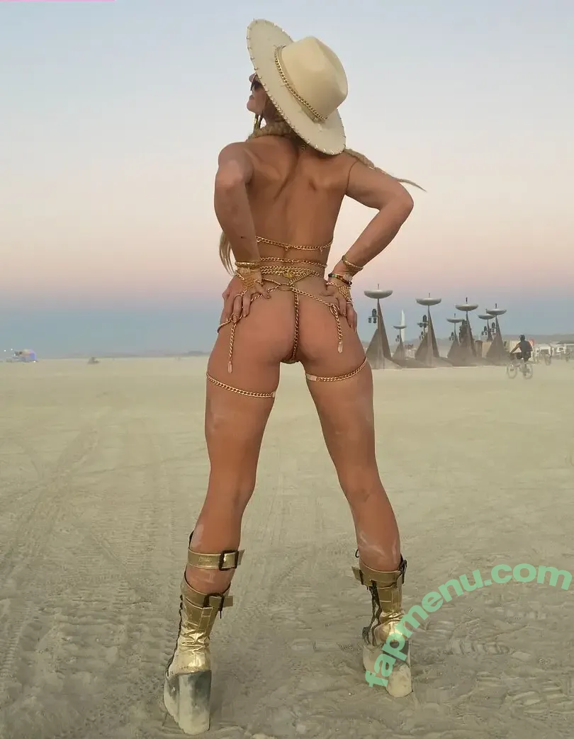 Marzzzz____ nude photo #0040 (marzzzz______)