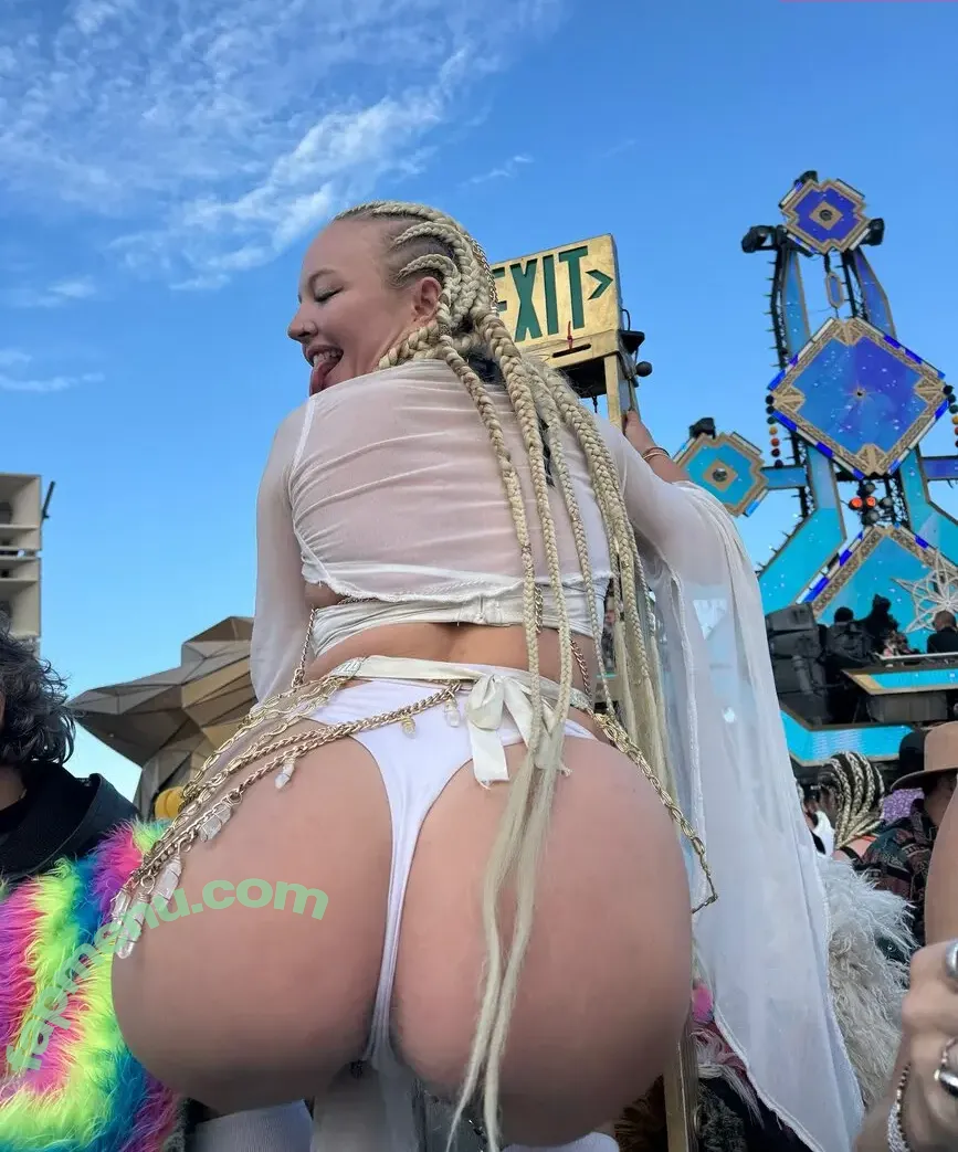 Marzzzz____ nude photo #0041 (marzzzz______)