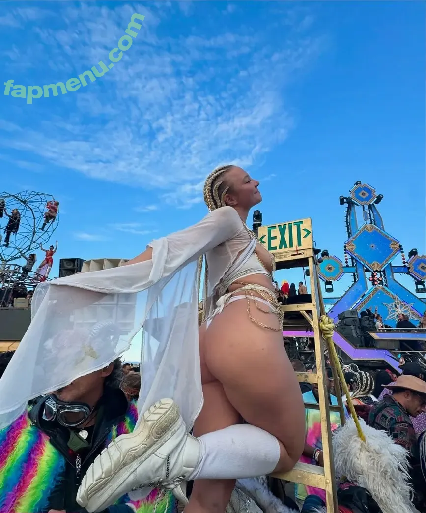 Marzzzz____ nude photo #0043 (marzzzz______)