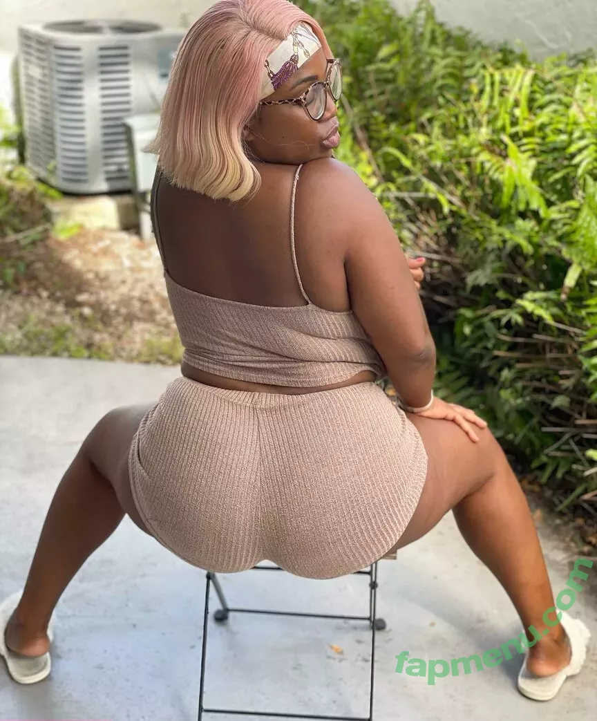 MaseratiXXX nude photo #0018 (clubmaseratixxx / kerrystayglam)
